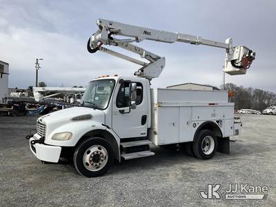 Altec AT37G, 42 ft, Articulating & Telescopic Bucket Truck