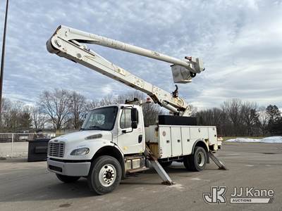 Altec AA55-MH, 60 ft, Material Handling Bucket Truck