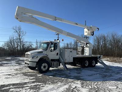 Altec A77-T, 82 ft, Articulating & Telescopic Material Handling Bucket Truck