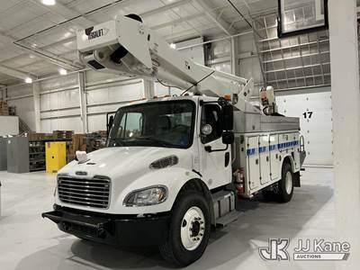 Versalift VST-6000I01, 65 ft, Articulating & Telescopic Material Handling Bucket Truck
