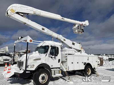 Altec AA755, 60 ft, Material Handling Bucket Truck