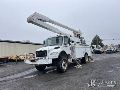 Altec AA755L-MH, 60 ft, Material Handling Bucket Truck
