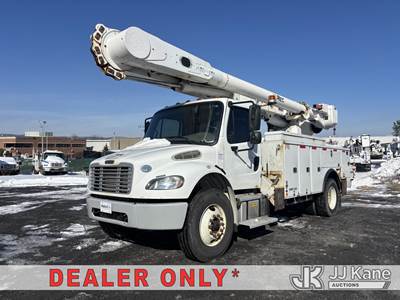 Altec AM55, 600 Lb 60 ft, Over-Center Material Handling Bucket Truck