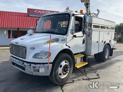 Altec L42, 47 ft, Over-Center Bucket Truck