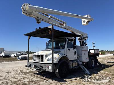 Altec LR758RM, 63 ft, Over-Center Bucket Truck