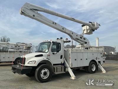 Altec AA55-MH, 60 ft, Material Handling Bucket Truck