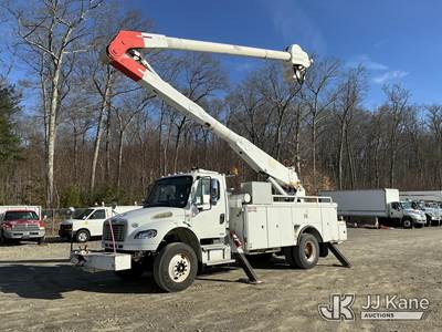 Altec AA755L, 60 ft, Material Handling Bucket
