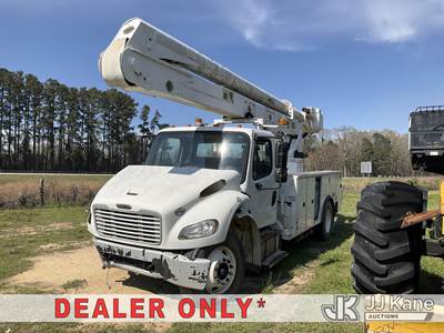 Altec AA55-MH, 60 ft, Material Handling Bucket Truck