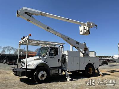 Altec AA755-MH, 60 ft, Material Handling Bucket Truck