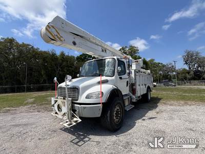 Altec AN55E, 61 ft, Material Handling Bucket Truck