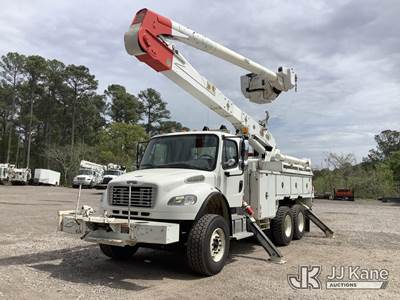 Altec AA55E-MH, Material Handling Bucket Truck