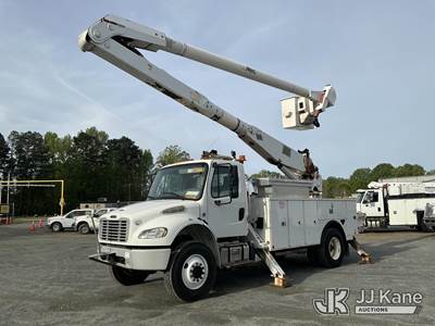 Altec AA755-MH, 60 ft, Material Handling Bucket Truck