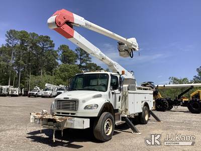 Altec AA755, 60 ft, Material Handling Bucket Truck