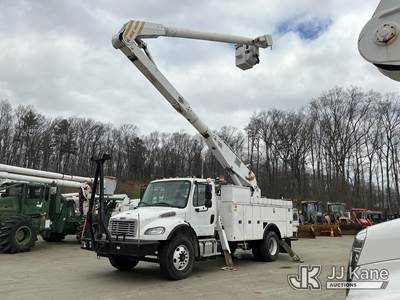 Altec AA755, 60 ft, Material Handling Bucket Truck