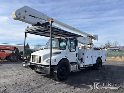 Altec AA755-MH, 60 ft, Material Handling Bucket Truck