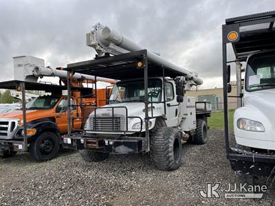 Altec LR758RM, 63 ft, Over-Center Bucket Truck