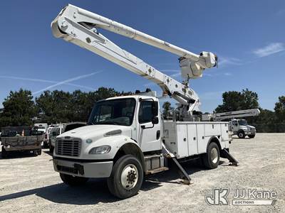 Altec AA55-MH, 61 ft, Material Handling Bucket Truck