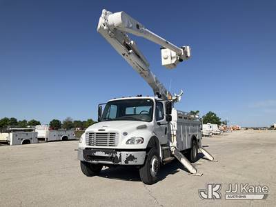 Altec AM55, 60 ft, Over-Center Material Handling Bucket Truck