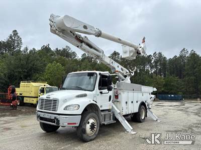 Altec AM55, 60 ft, Over-Center Material Handling Bucket Truck