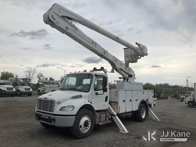 Altec AA55-MH, 60 ft, Material Handling Bucket Truck