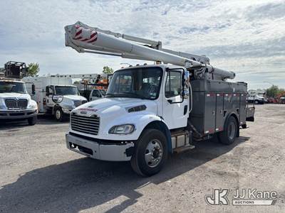 Altec L44E, 49 ft, Over-Center Bucket Truck