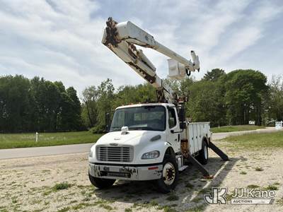 Altec AM55E, 60 ft, Over-Center Material Handling Bucket Truck