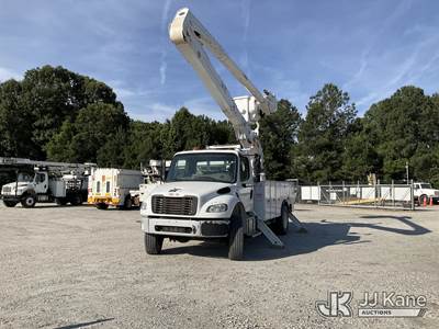Altec AA55-MH, 60 ft, Material Handling Bucket Truck