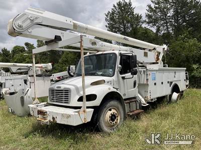 Altec AA755-MH, 60 ft, Material Handling Bucket Truck