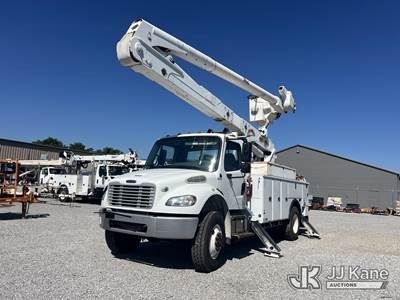 Altec AA55, 61 ft, Material Handling Bucket Truck