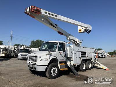 Versalift V0360XMHI-01, 65 ft, Over-Center Material Handling Bucket Truck