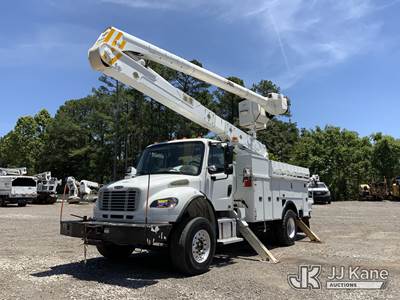 Altec AA55-MH, 60 ft, Material Handling Bucket Truck
