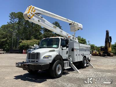 Altec AA55-MH, 60 ft, Material Handling Bucket Truck