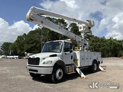 Altec AA55, 60 ft, Material Handling Bucket Truck