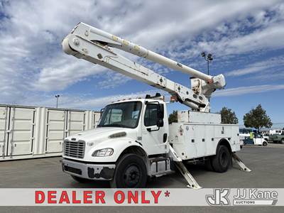 Altec AA55, Material Handling Bucket Truck