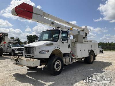 Altec AA755-MH, 60 ft, Material Handling Bucket Truck