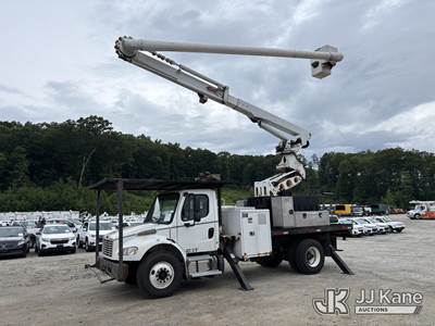 Altec LR760-E70, 75 ft, Over-Center Elevator Bucket Truck