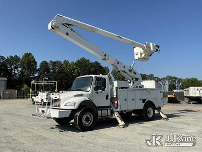 Altec AA55E-MH, 60 ft, Material Handling Bucket Truck