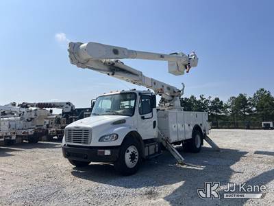 Altec AM55, 60 ft, Over-Center Material Handling Bucket Truck