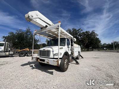Altec AA755, 60 ft, Material Handling Bucket Truck
