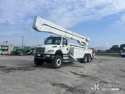 Altec A77T-E93, 97 ft, Material Handling Elevator Bucket Truck
