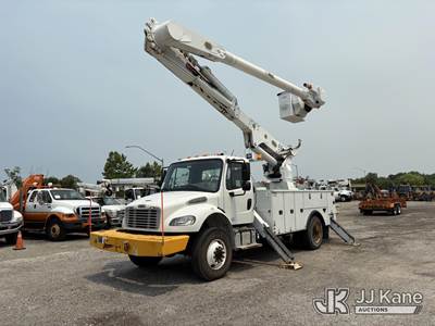 Altec AM55E, 60 ft, Over-Center Material Handling Bucket Truck