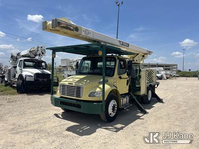 Terex/HiRanger XT PRO 60, 65 ft, Over-Center Bucket Truck