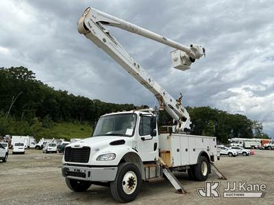 Altec AA55, 60 ft, Material Handling Bucket Truck