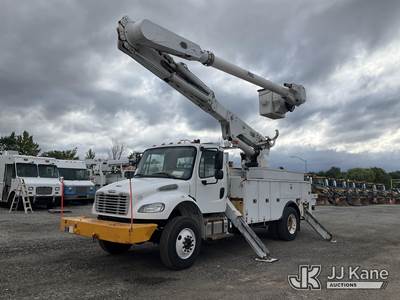 Altec AM55, 600 Lb 60 ft, Over-Center Material Handling Bucket Truck