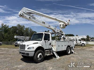 Altec AA55-MH, 60 ft, Material Handling Bucket Truck