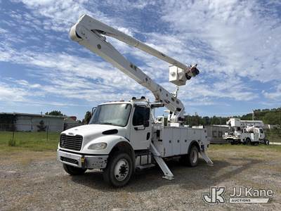 Altec AA55-MH, 60 ft, Material Handling Bucket Truck