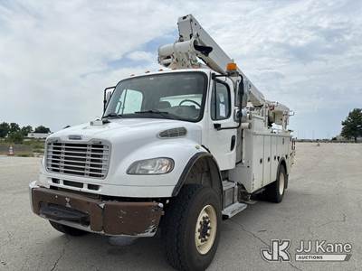 Altec TA41M, 45 ft, Articulating & Telescopic Material Handling Bucket Truck