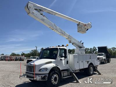 Altec AA55-MH, 60 ft, Material Handling Bucket Truck