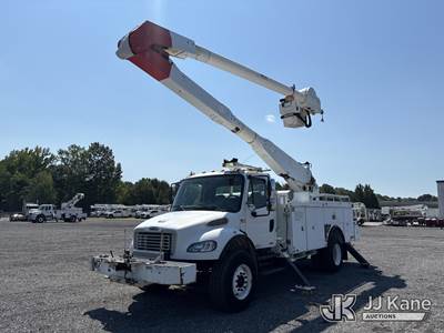 Altec AA755L, 60 ft, Material Handling Bucket Truck