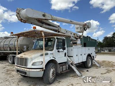 Altec AM55, 60 ft, Articulating & Telescopic Material Handling Bucket Truck